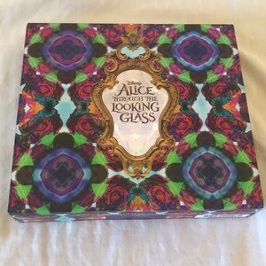Urban Decay alice through looking glass palette